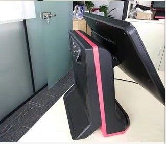 Migliora le tue operazioni commerciali con la nostra cassa POS Touch a risoluzione 1024x768
